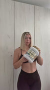 Social proof · Whey Protein 80 FUSION Choco Dubai · cliente probando el producto